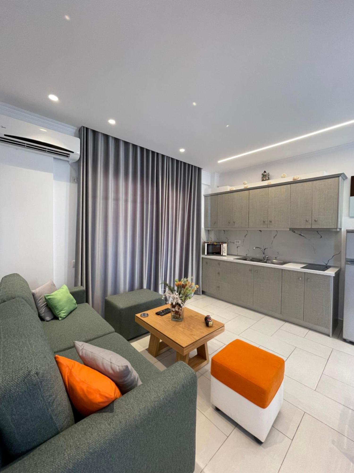 George Apartments Химара Экстерьер фото